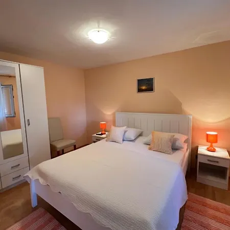 And Jasna 3* Hvar Town