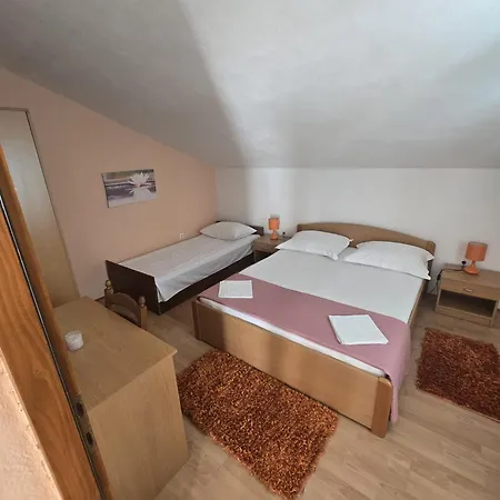 And Jasna 3* Hvar Town