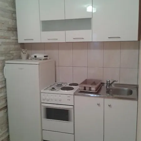 Pensionat And Jasna Hvar Town