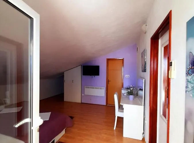 Guest house And Jasna