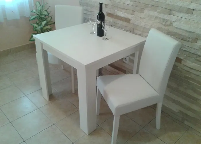 Guest house And Jasna Hvar Town