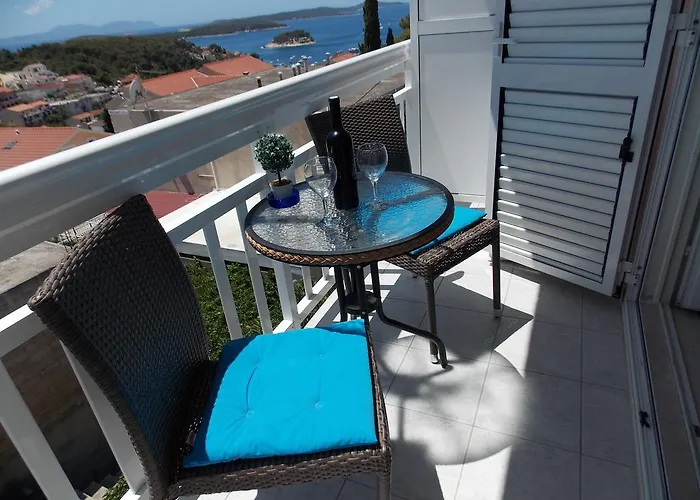 Gasthuis And Jasna Hvar Town