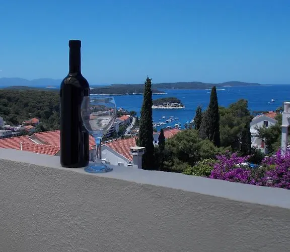 Gasthuis And Jasna Hvar Town