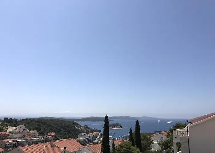 Gasthuis And Jasna 3*