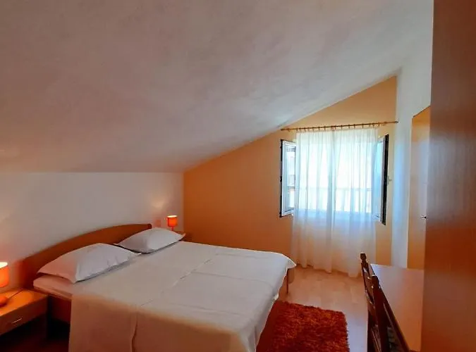 בית הארחה And Jasna חוואר